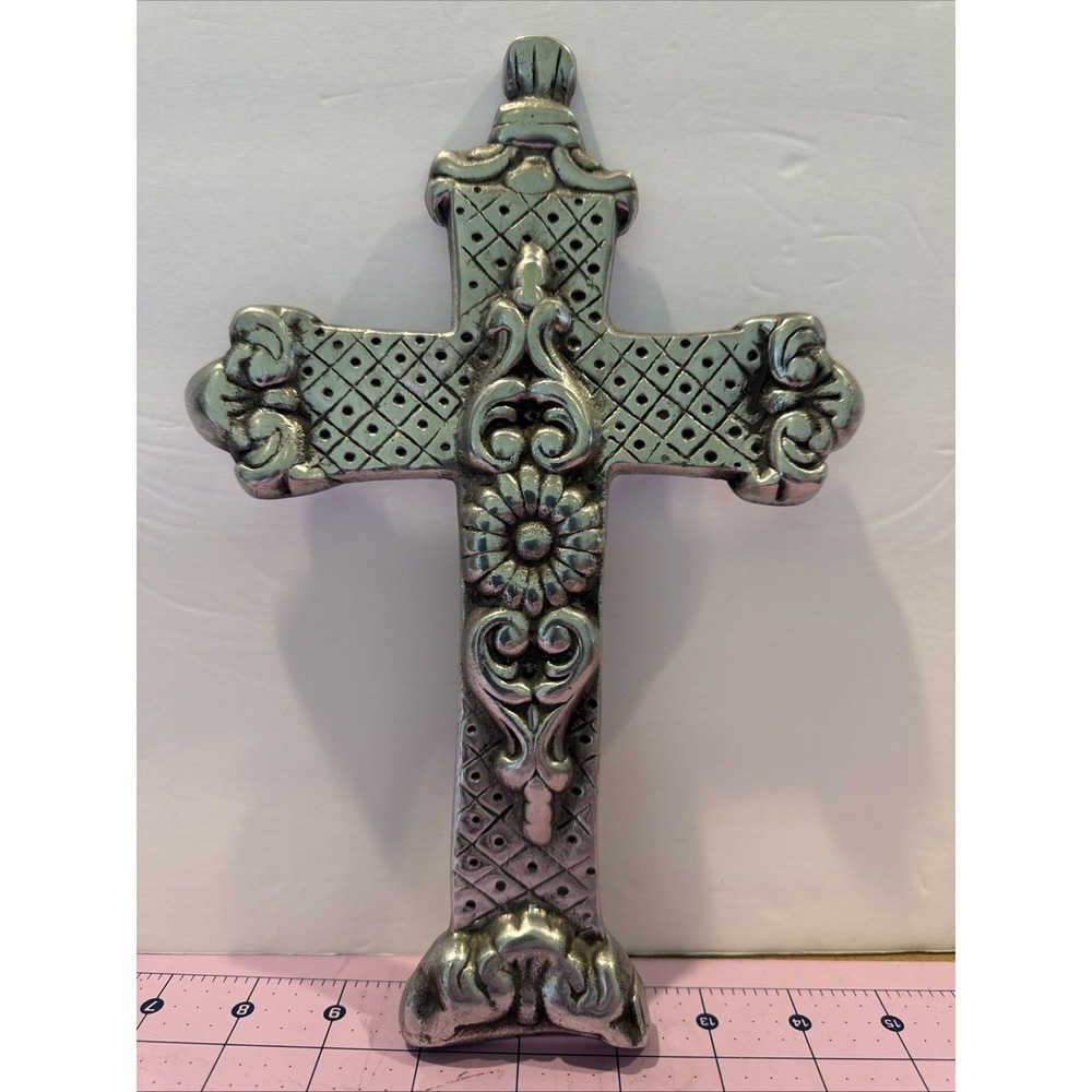 Fine Decorated Pewter‎ Cross Wall Mounted 7"